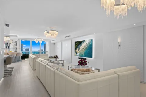 $4,295,000 | 3301 Northeast 183rd Street, Unit 3105/06, Aventura, FL 33160