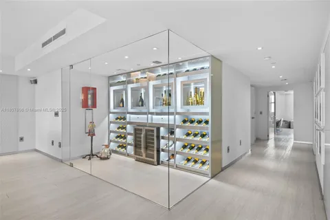 $4,295,000 | 3301 Northeast 183rd Street, Unit 3105/06, Aventura, FL 33160