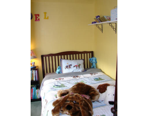 7 North Steele Street Worcester, MA 01607 - Photo 8 of 20 Gallery Image 8