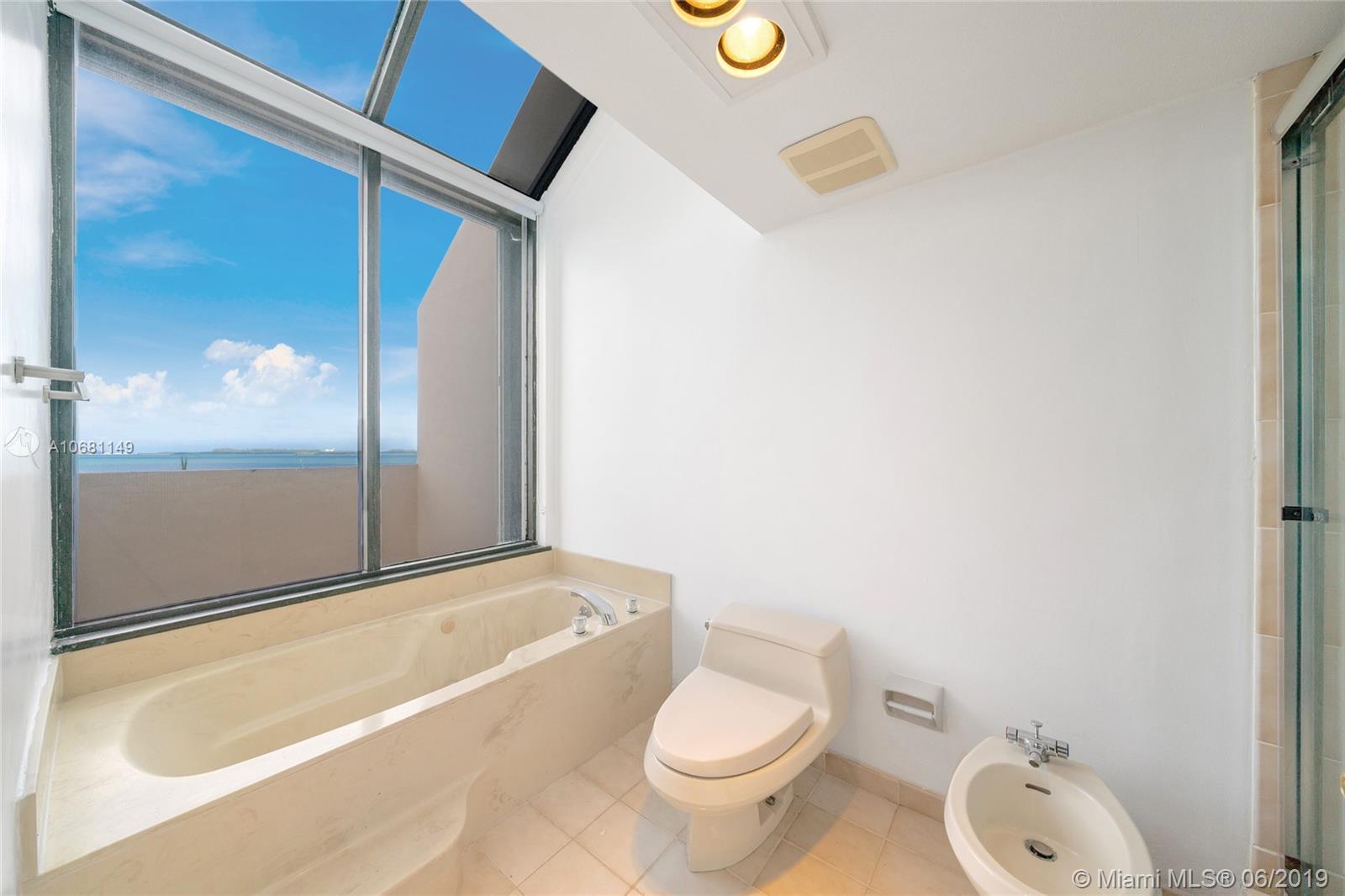 520 Brickell Key Drive, Unit ABH45 Miami, FL 33131 - Photo 18 of 27