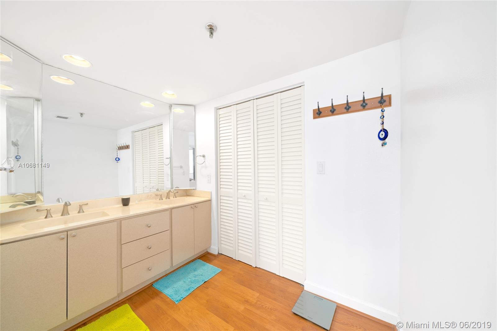 520 Brickell Key Drive, Unit ABH45 Miami, FL 33131 - Photo 19 of 27