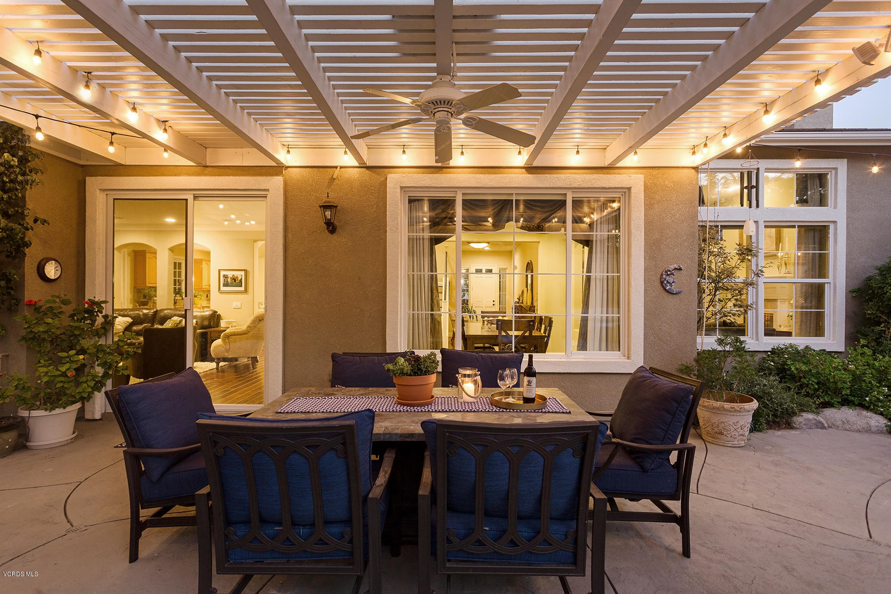 203 Knoll Ridge Road Simi Valley, CA 93065 - Photo 25 of 53 a view of a dining room with furniture