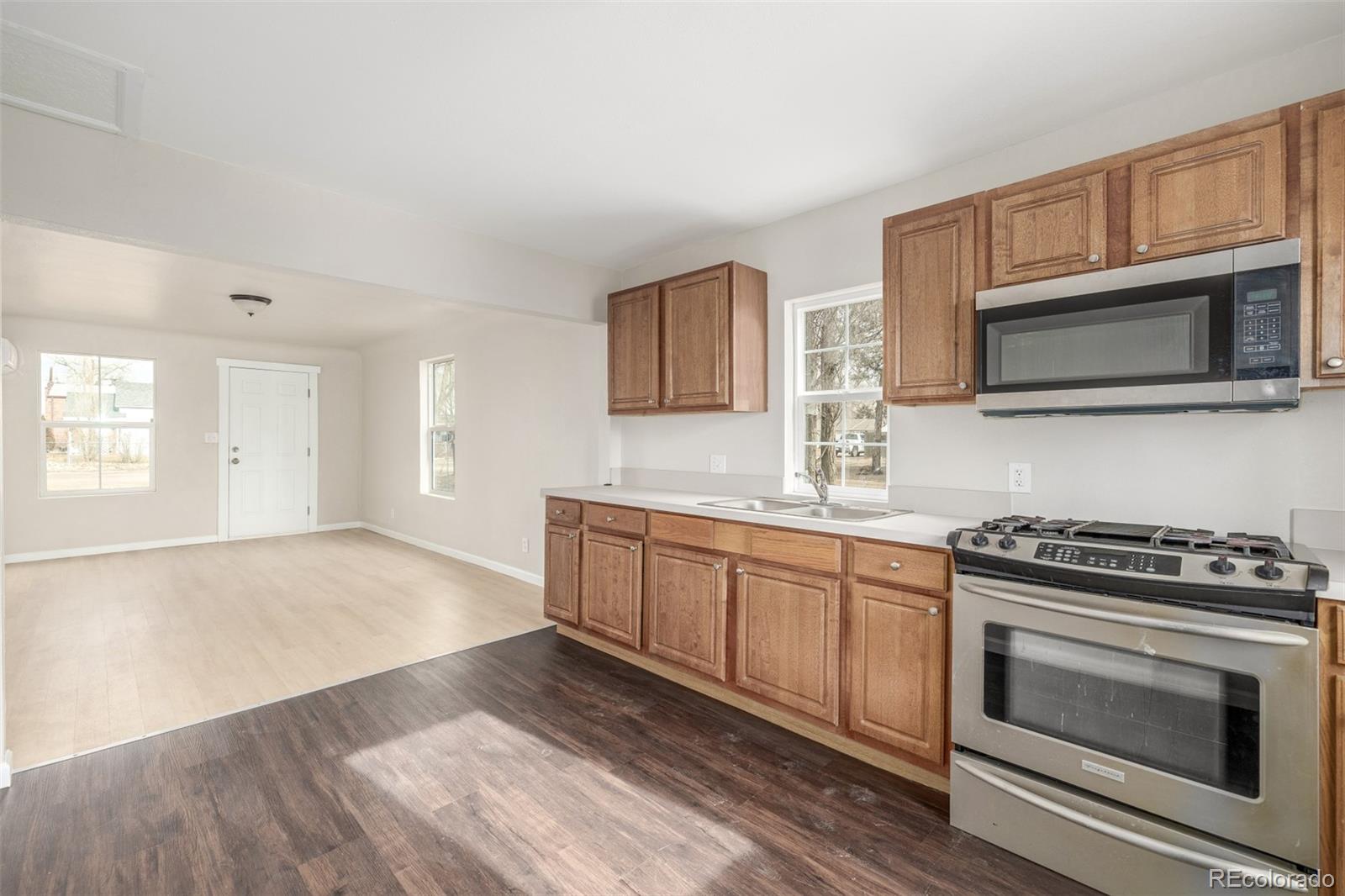 910 40th Street Evans, CO 80620 - Photo 17 of 44