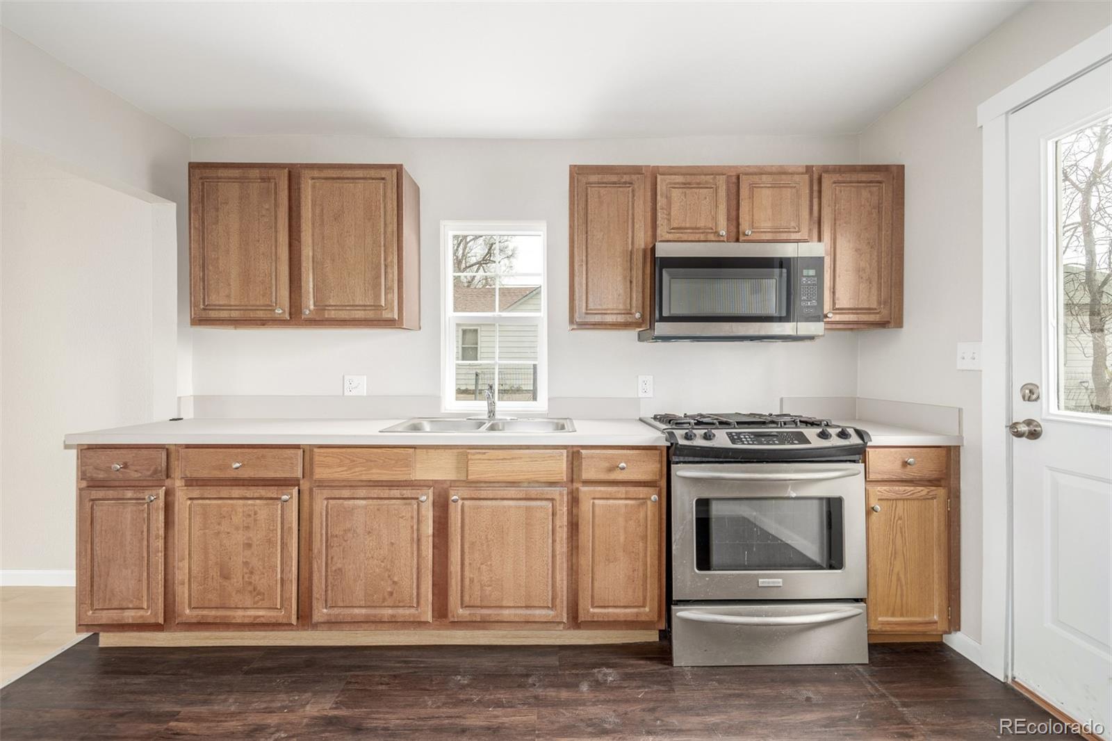 910 40th Street Evans, CO 80620 - Photo 18 of 44