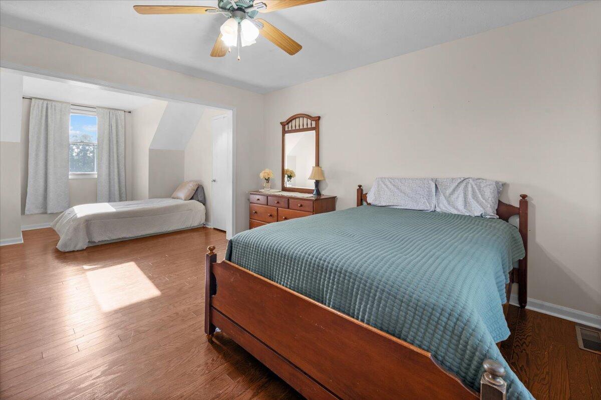 16005 Sheridan Road Clinton, MI 49236 - Photo 27 of 55 48-INTERIOR 26