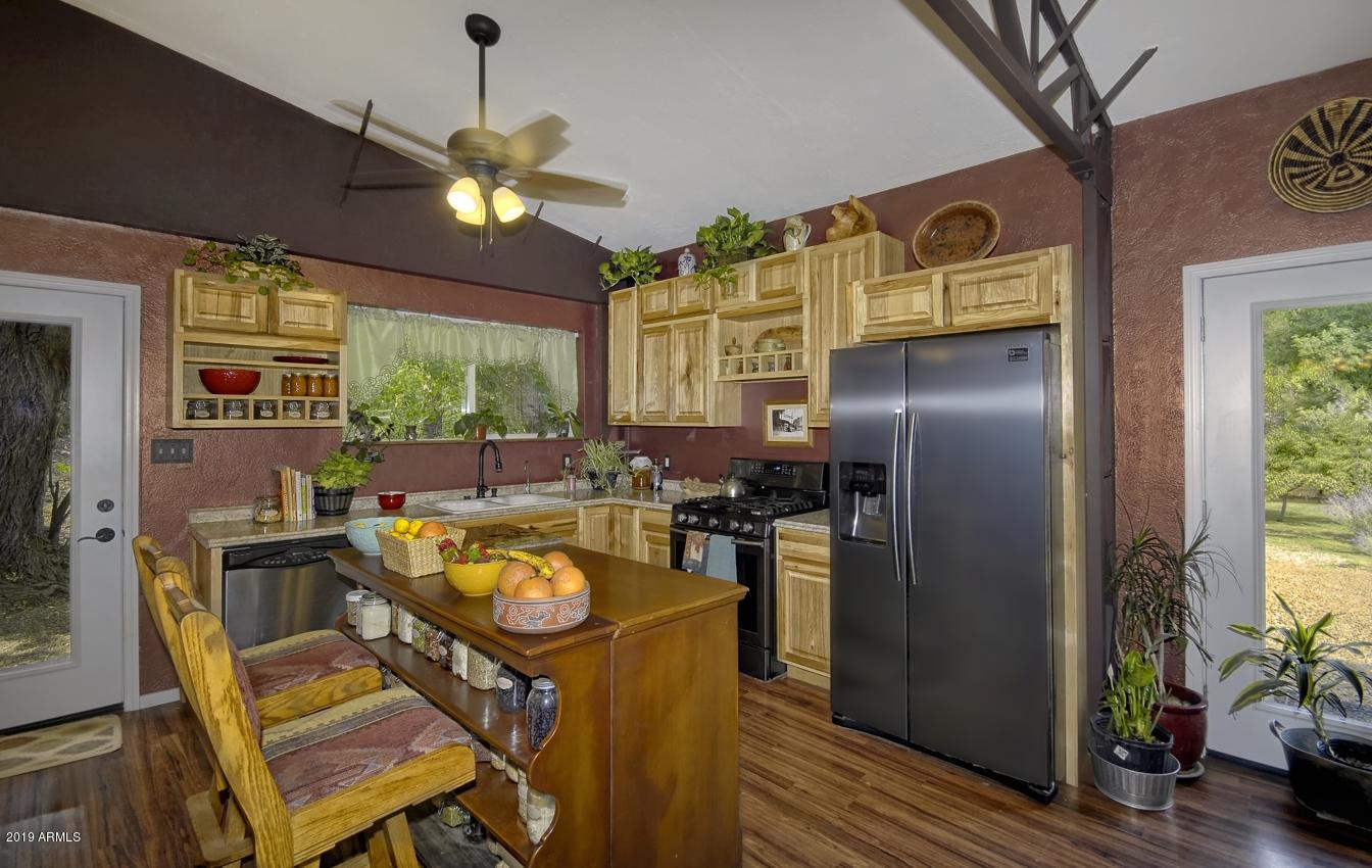 4035 Tonto Way Rimrock, AZ 86335 - Photo 5 of 30 Kitchen Area