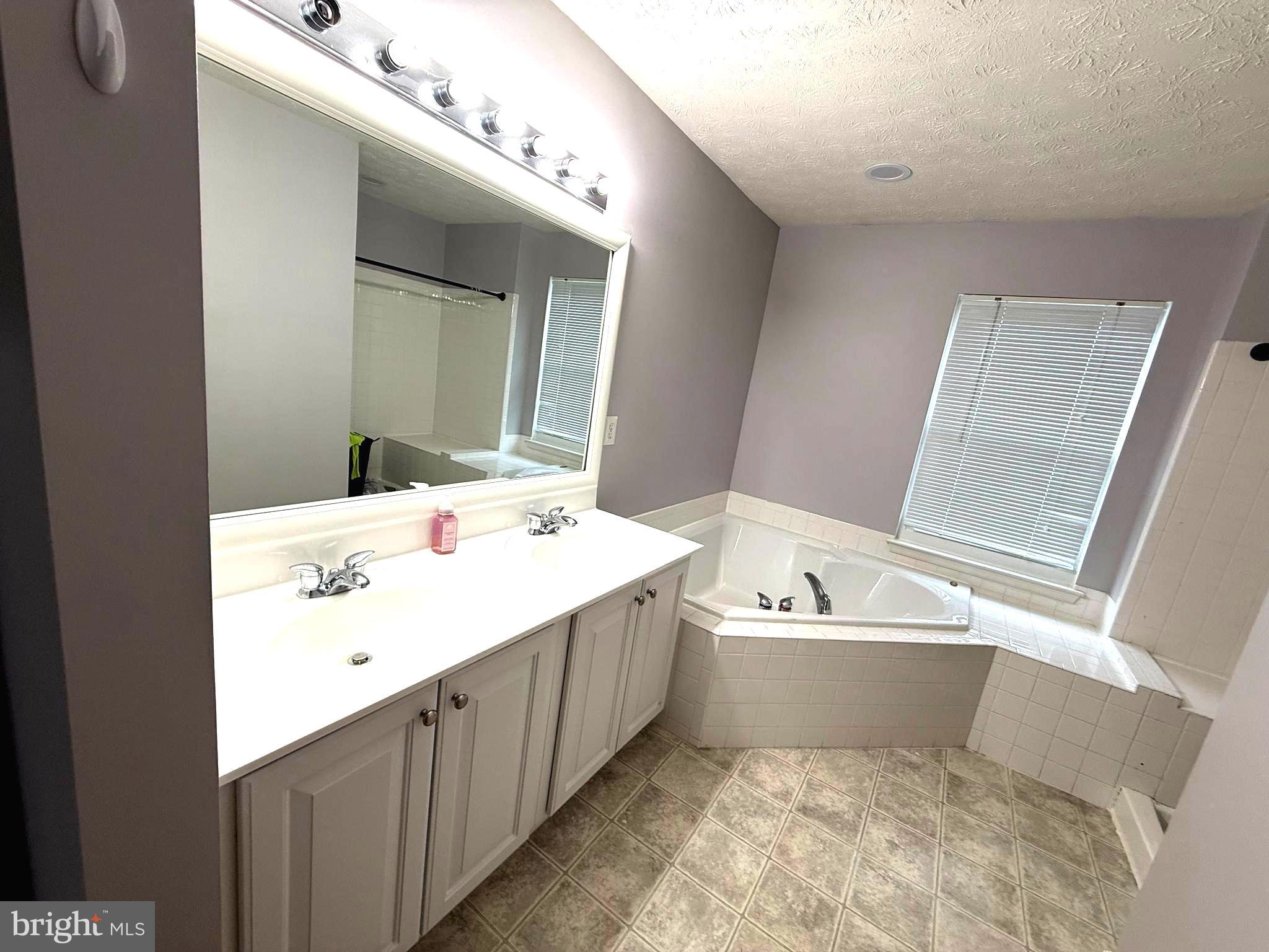 7713 Rotherham Drive Hanover, MD 21076 - Photo 11 of 27 Master bathroom