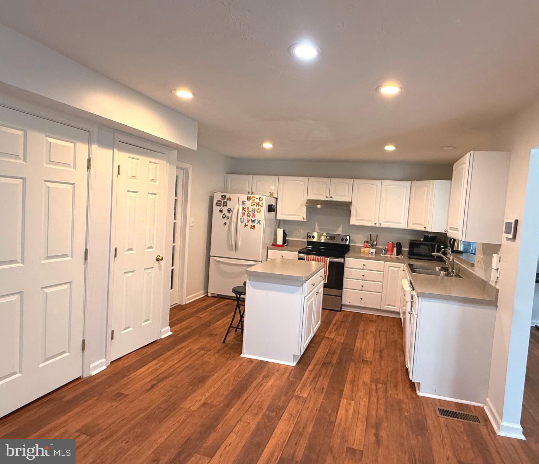 7713 Rotherham Drive Hanover, MD 21076 - Photo 4 of 27 Kitchen