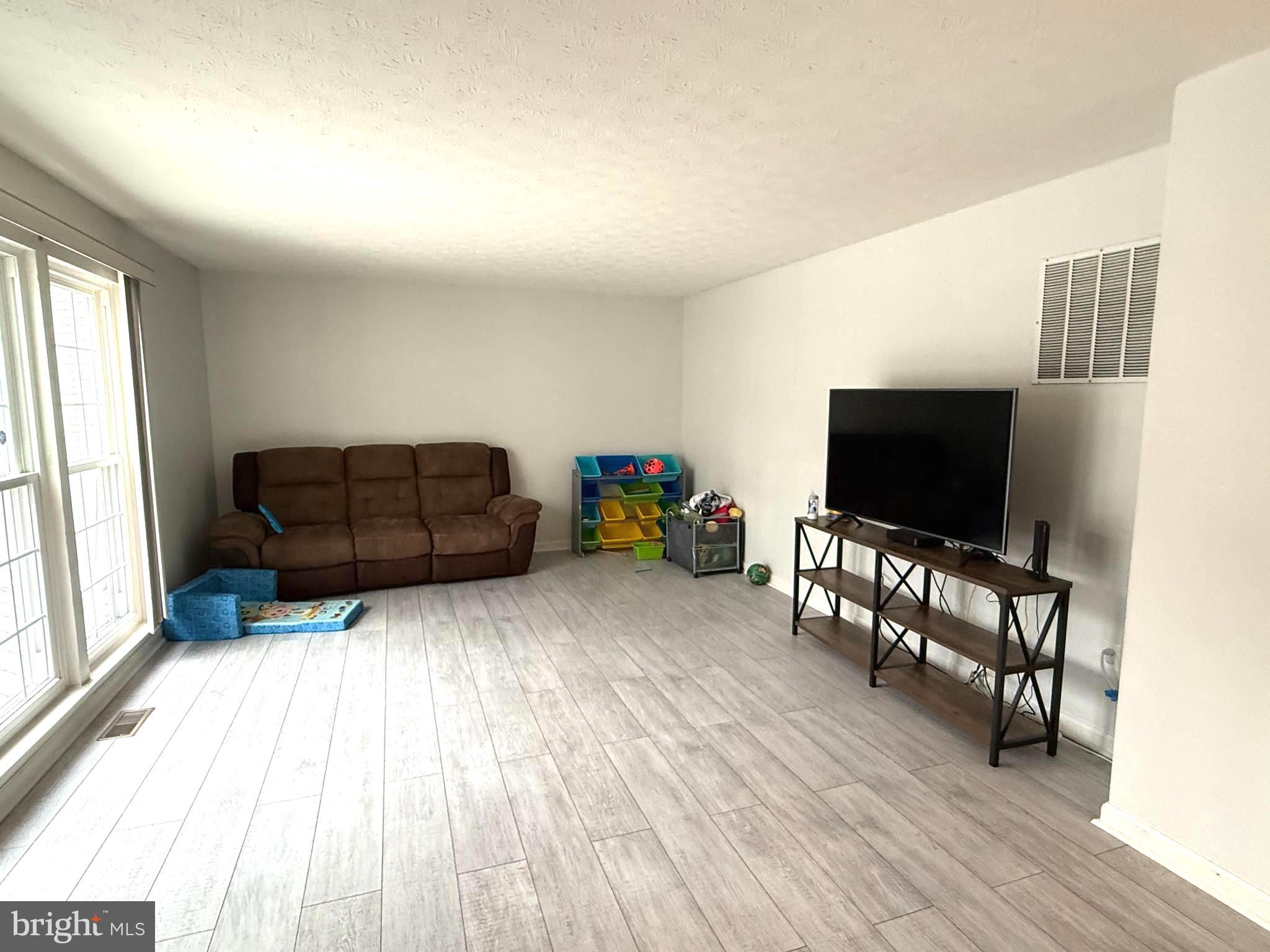 7713 Rotherham Drive Hanover, MD 21076 - Photo 6 of 27 Family Room