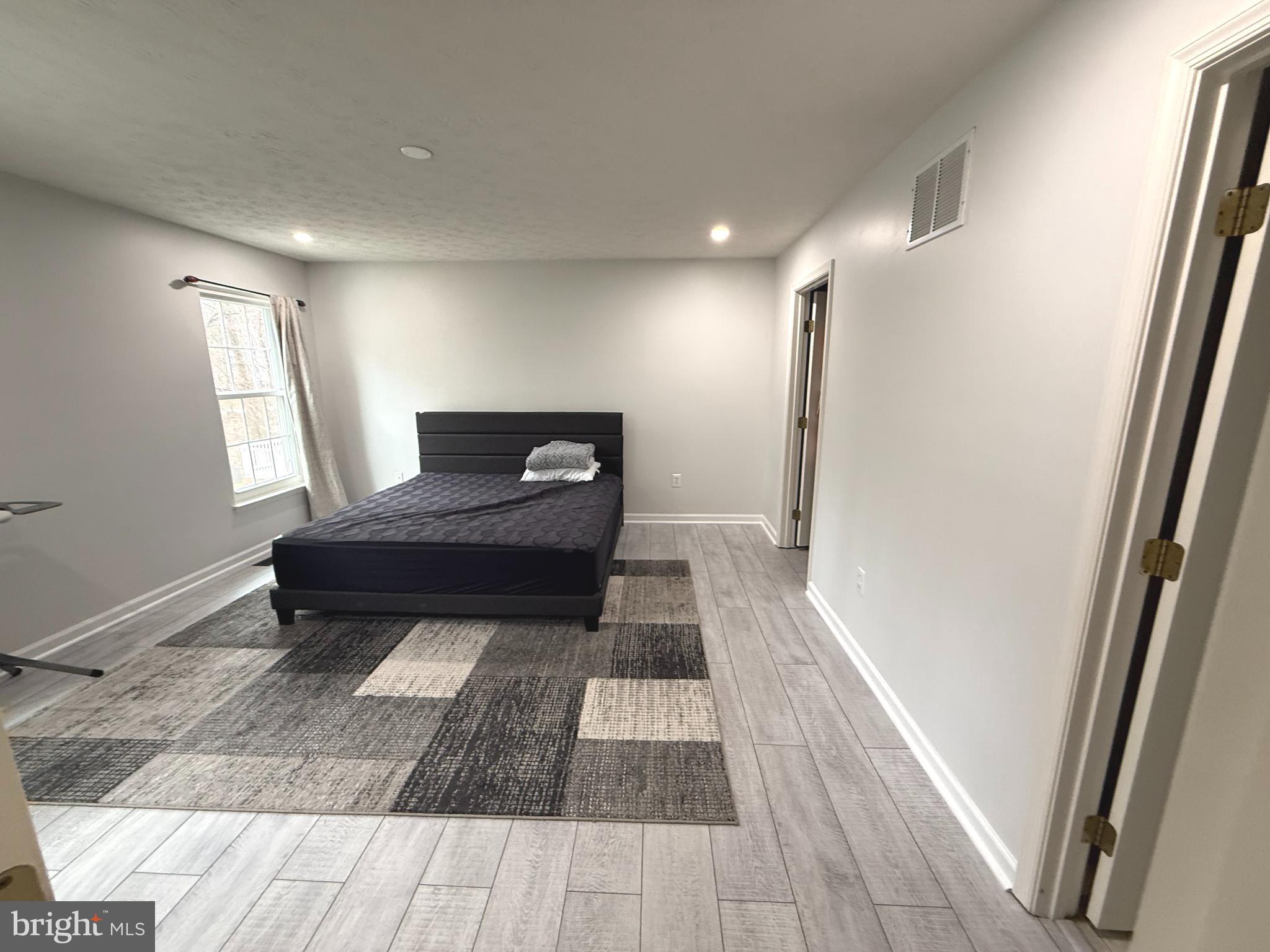 7713 Rotherham Drive Hanover, MD 21076 - Photo 9 of 27 Master bedroom