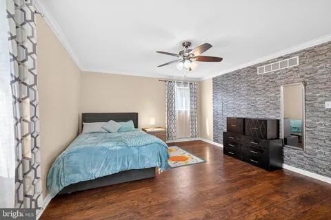 $440,000 | 1 Broadleaf Drive, Newark, DE 19702