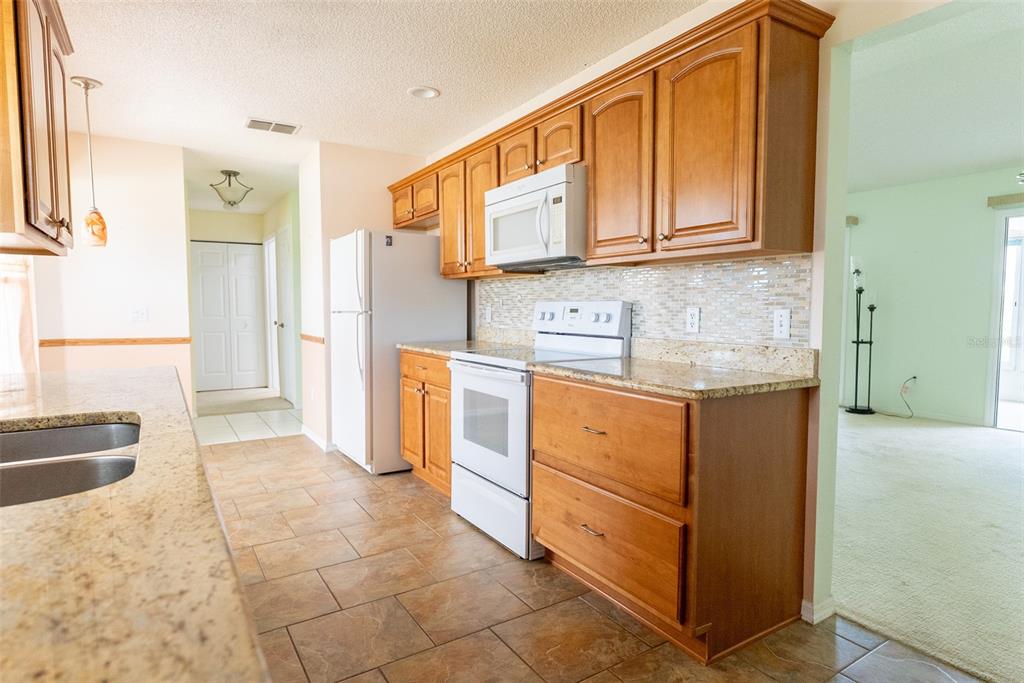8480 Southwest 61st Terrace Road Ocala, FL 34476 - Photo 14 of 62