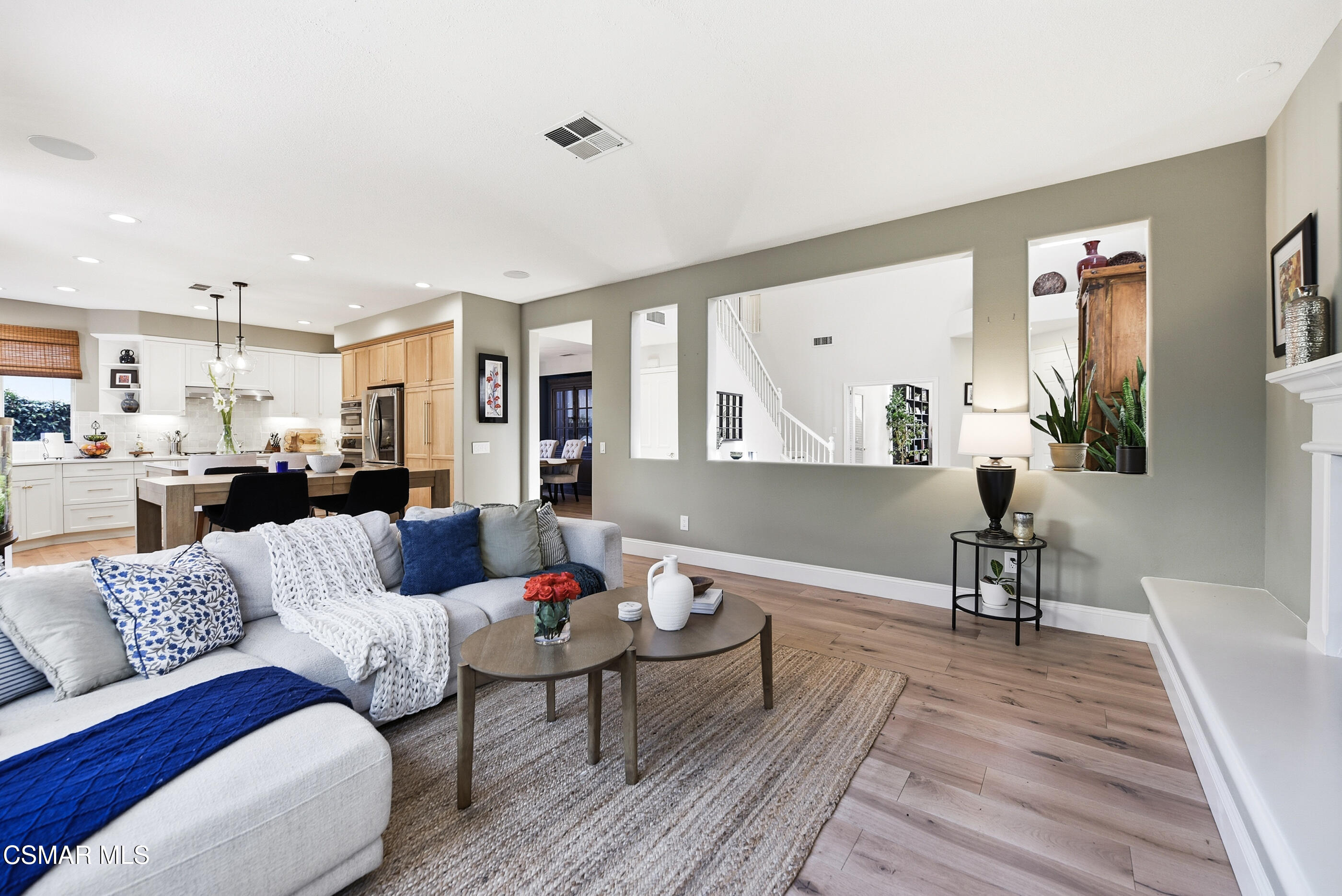 2529 Pathway Avenue Simi Valley, CA 93063 - Photo 18 of 49 2529 Pathway Ave Simi Valley-11