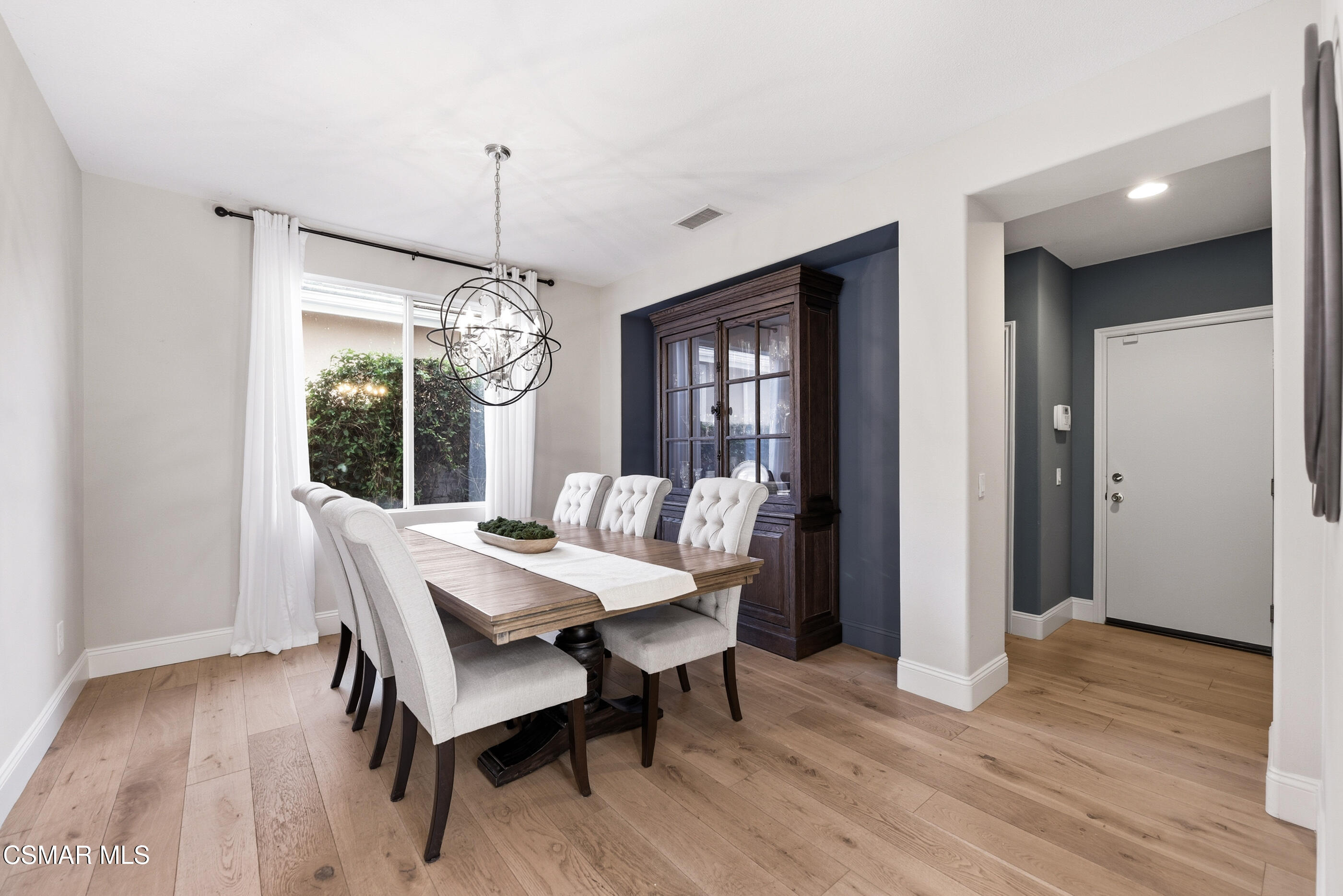 2529 Pathway Avenue Simi Valley, CA 93063 - Photo 20 of 49 2529 Pathway Ave Simi Valley-20