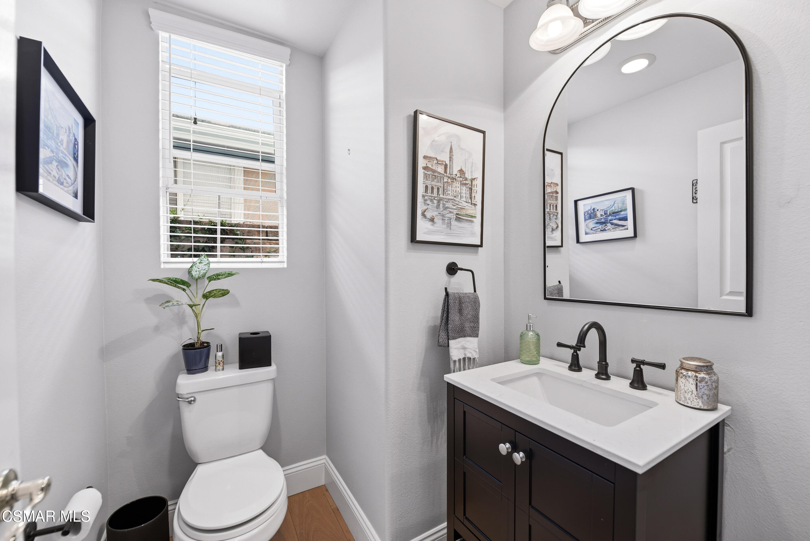 2529 Pathway Avenue Simi Valley, CA 93063 - Photo 22 of 49 2529 Pathway Ave Simi Valley-21