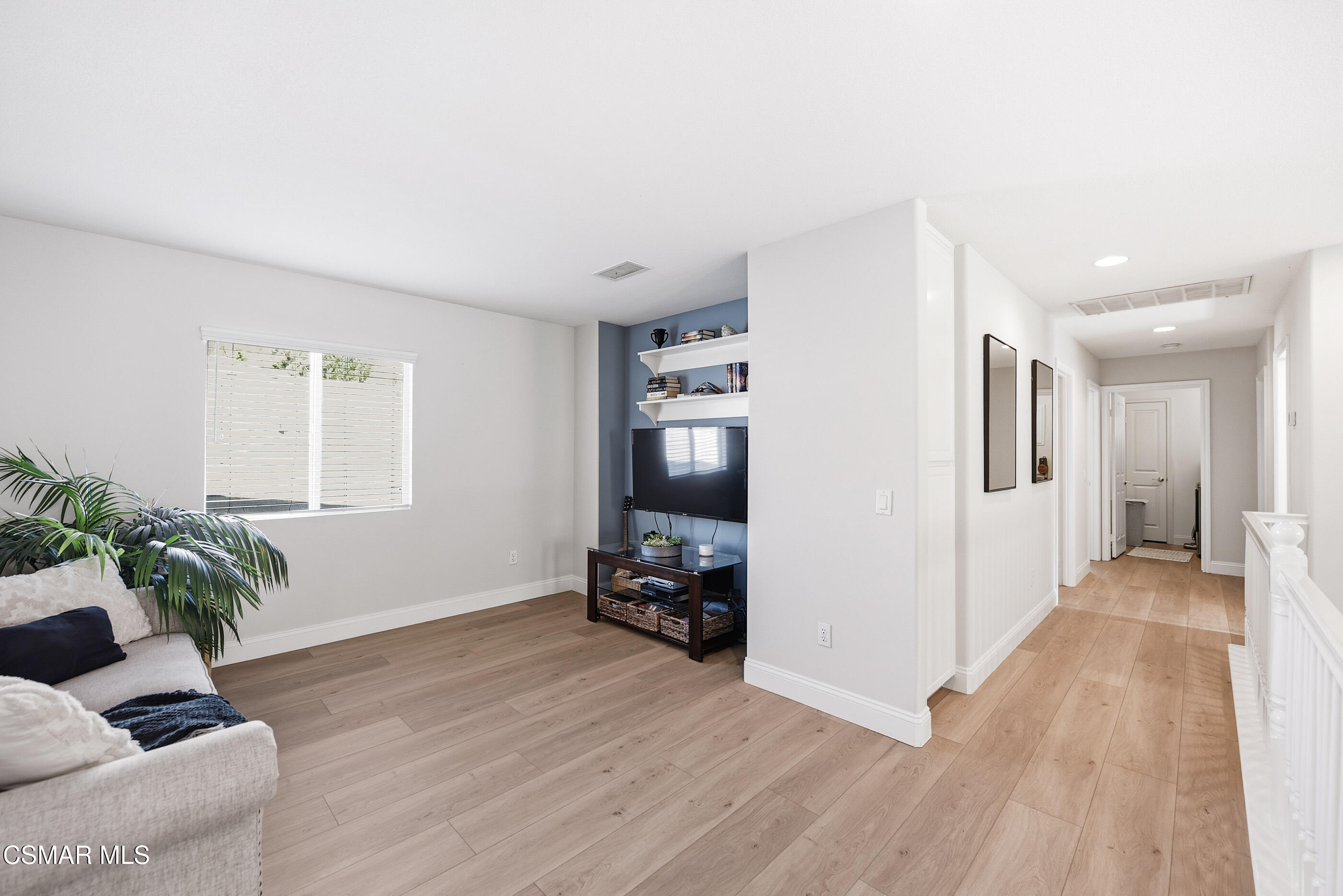 2529 Pathway Avenue Simi Valley, CA 93063 - Photo 36 of 49 2529 Pathway Ave Simi Valley-25