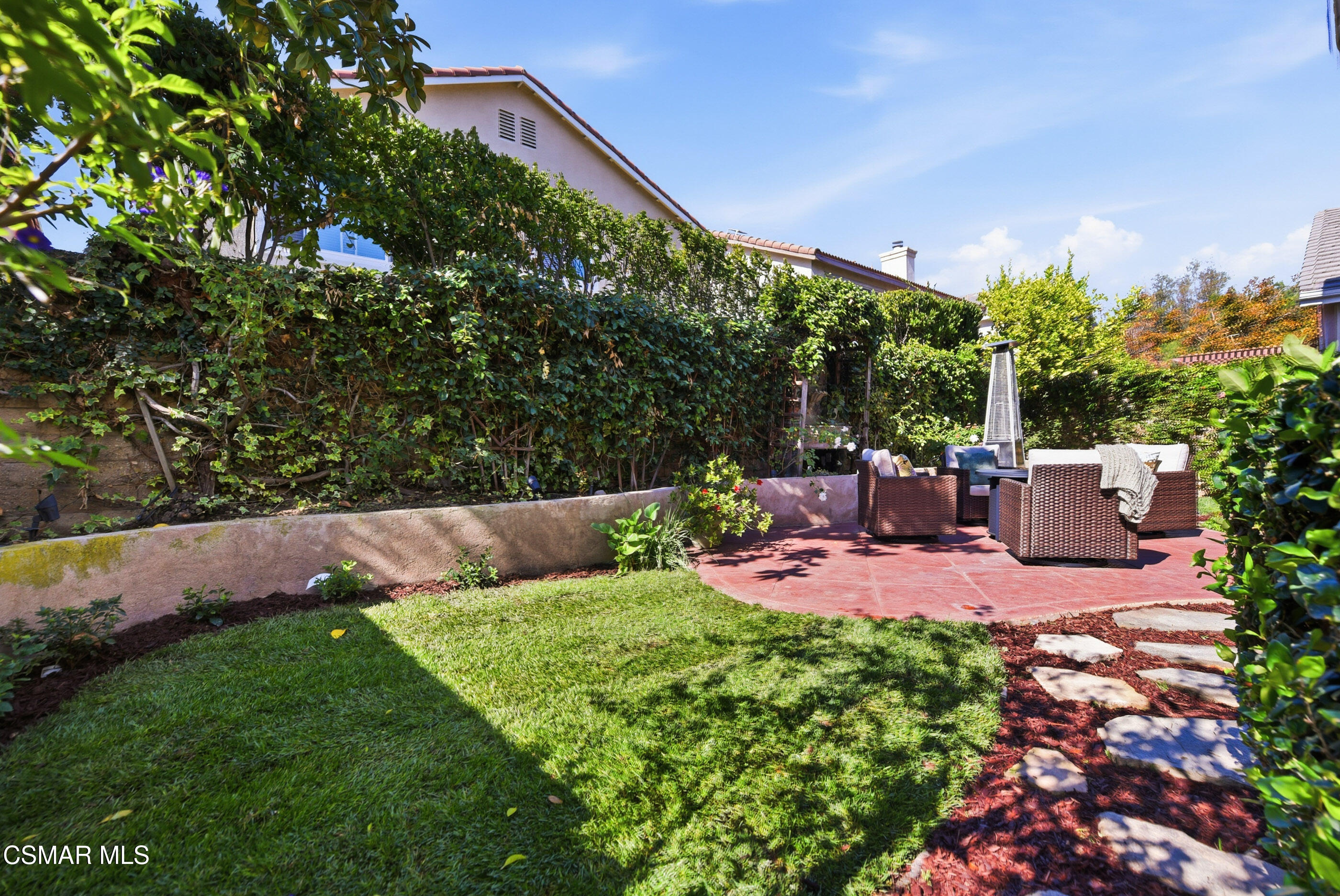 2529 Pathway Avenue Simi Valley, CA 93063 - Photo 45 of 49 2529 Pathway Ave Simi Valley-44