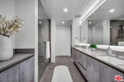 $849,000 | 728 North Sweetzer Avenue, Unit 112, West Hollywood, CA 90069