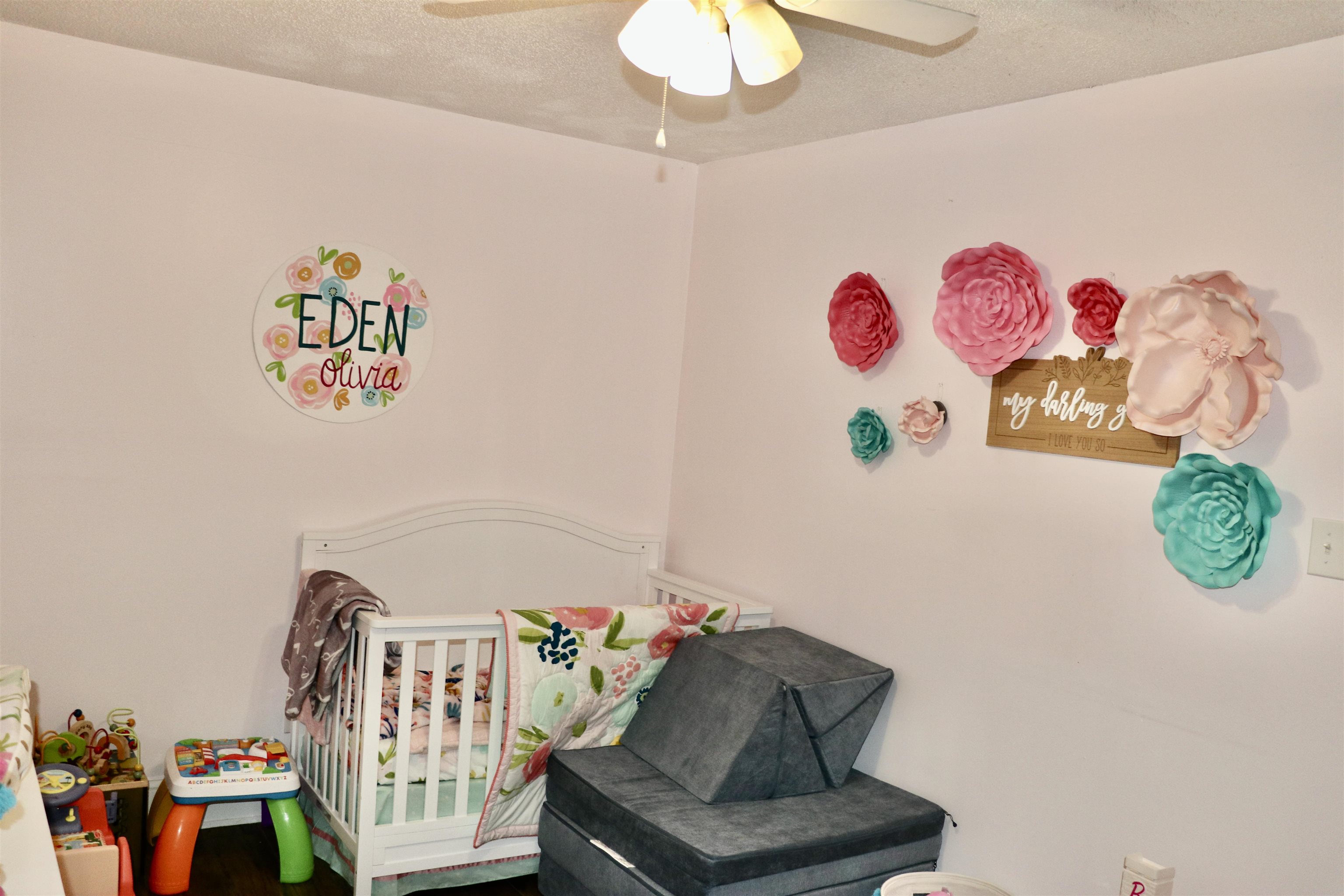 235 Tate Road Dyersburg, TN 38024 - Photo 15 of 28 a room with toys and a table