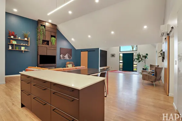 $695,000 | 4321 West Lakewood Road, McHenry, IL 60050
