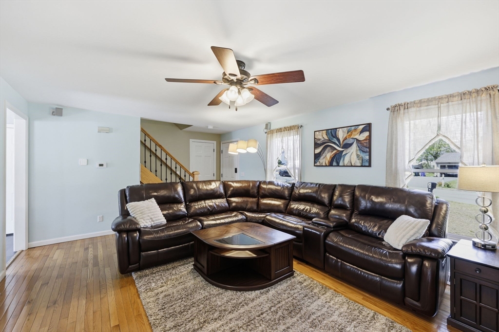 33 Winding Lane Springfield, MA 01118 - Photo 12 of 42