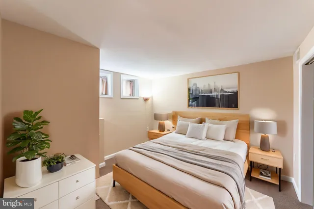 $2,550 | 1408 Hopkins Street Northwest, Unit B, Washington, DC 20036