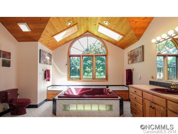 62 Racking Horse Lane Fletcher, NC 28732 - Photo 7 of 24 Gallery Image 7