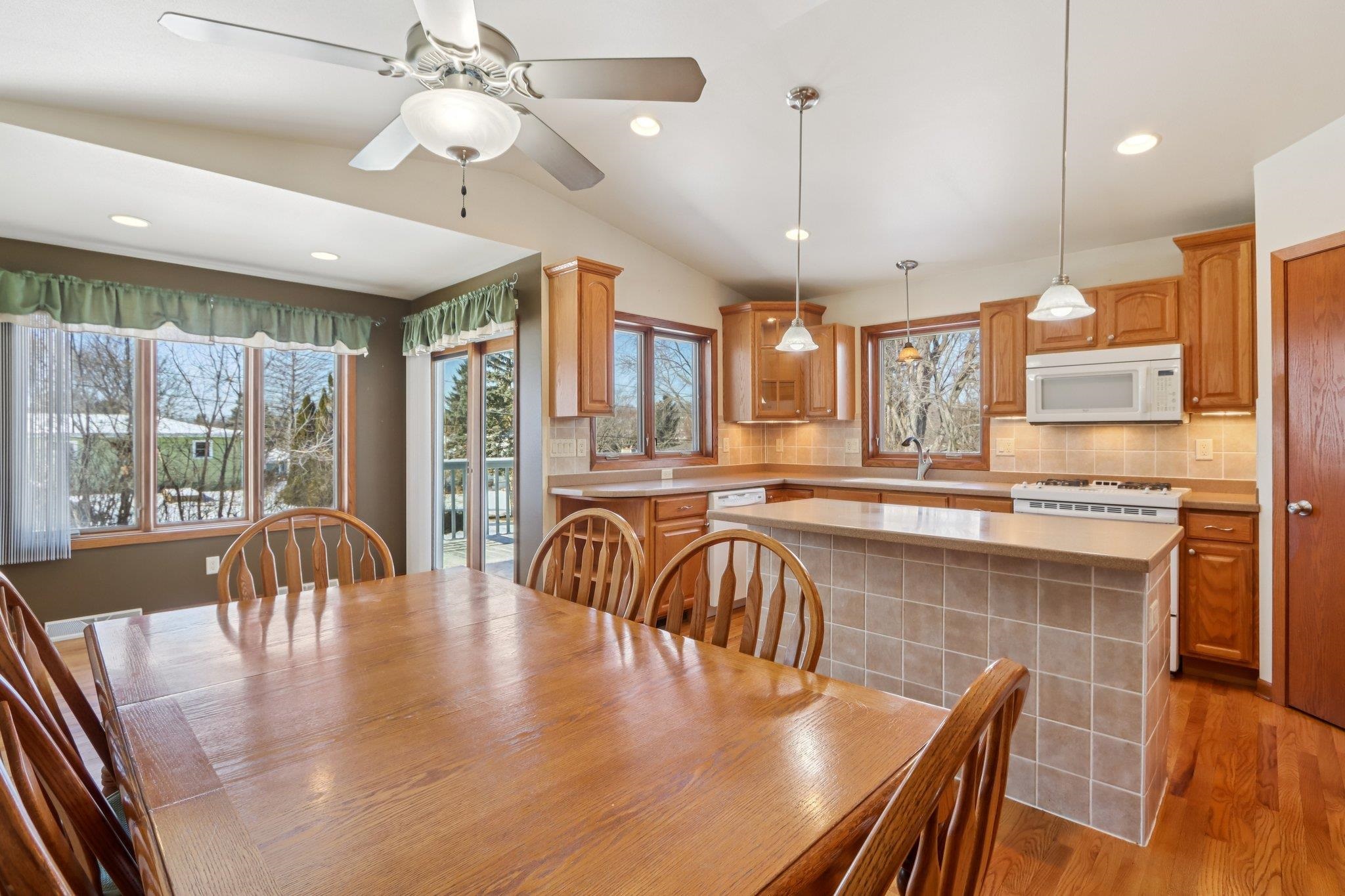 216 Reigstad Street DeForest, WI 53532 - Photo 16 of 74