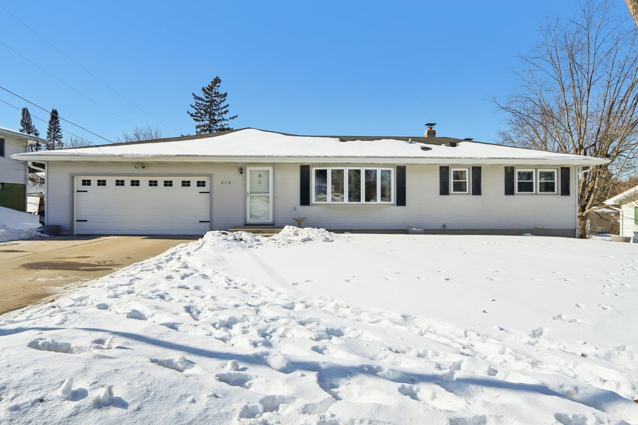 216 Reigstad Street DeForest, WI 53532 - Photo 3 of 74