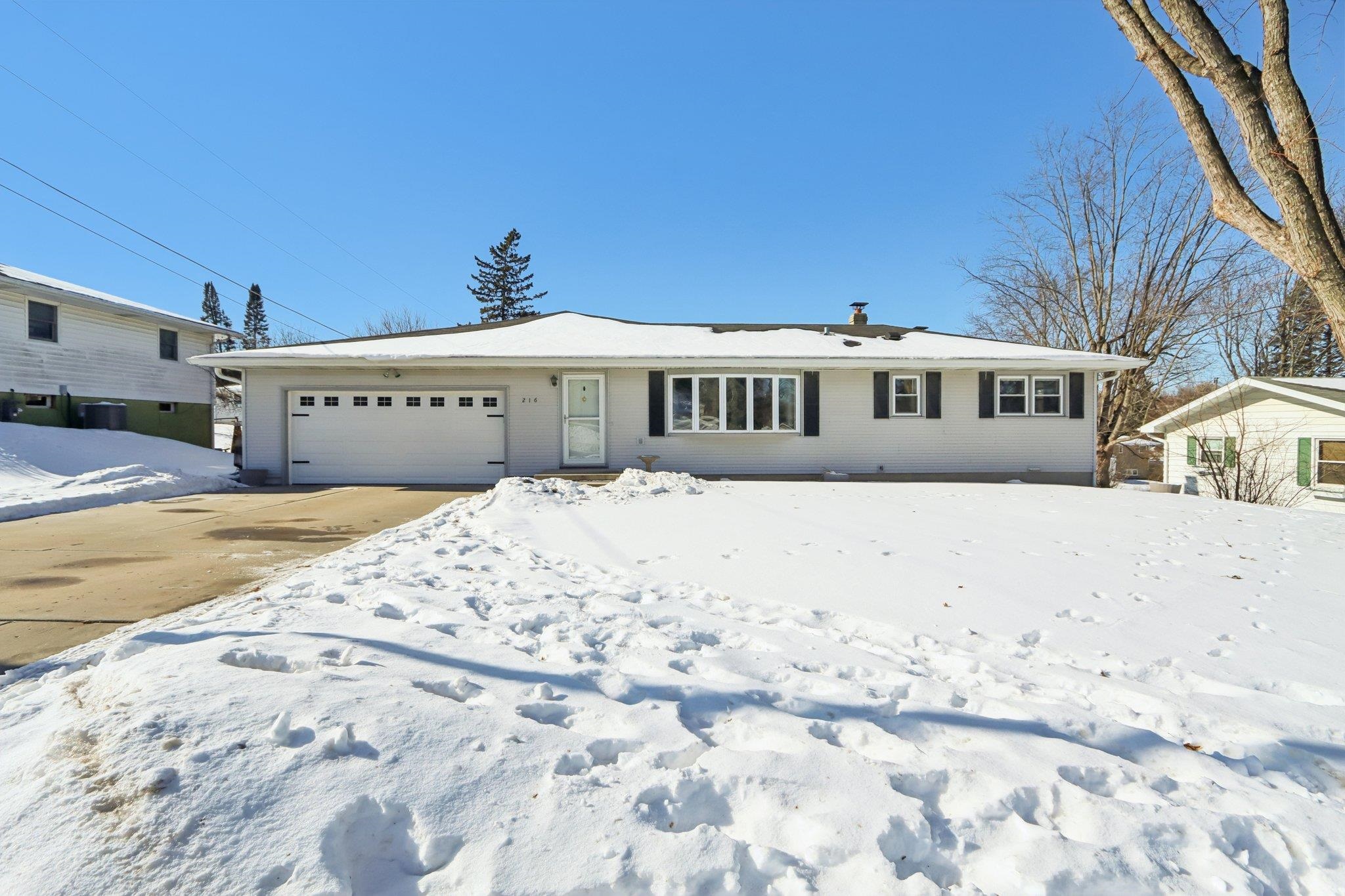 216 Reigstad Street DeForest, WI 53532 - Photo 4 of 74