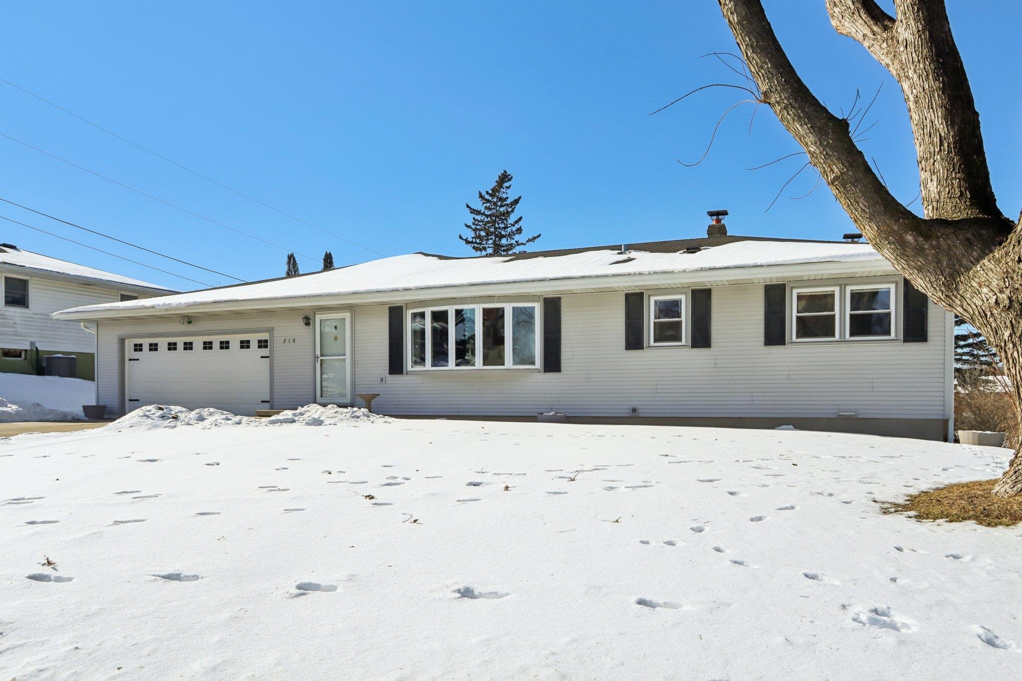 216 Reigstad Street DeForest, WI 53532 - Photo 5 of 74