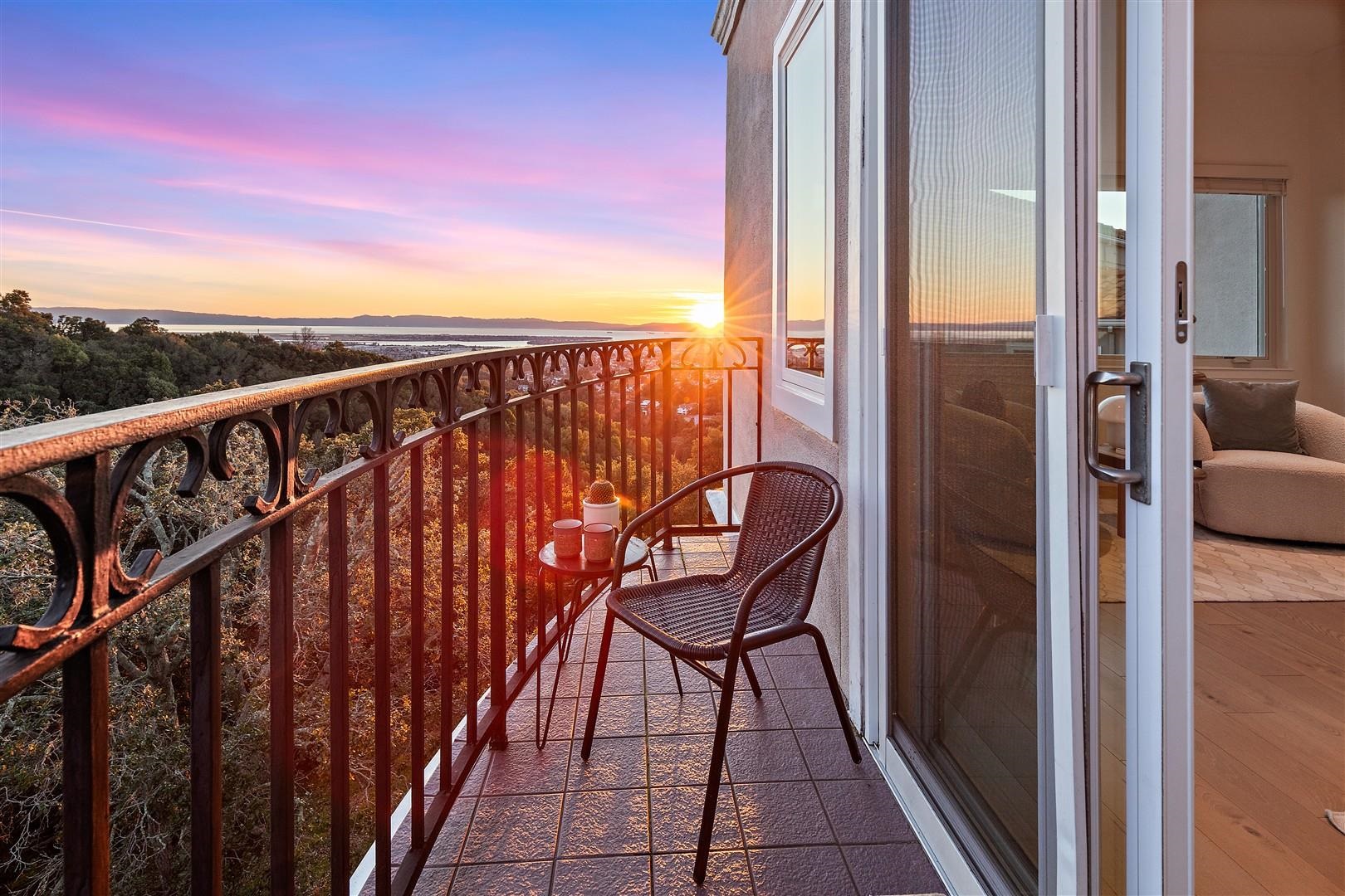 4630 Redwood Road Oakland, CA 94619 - Photo 21 of 58 a view of balcony with furniture