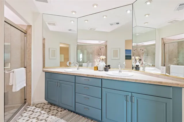 $899,000 | 4630 Redwood Road, Oakland, CA 94619