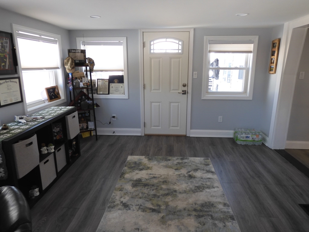 19 South Hunt Road Amesbury, MA 01913 - Photo 12 of 29