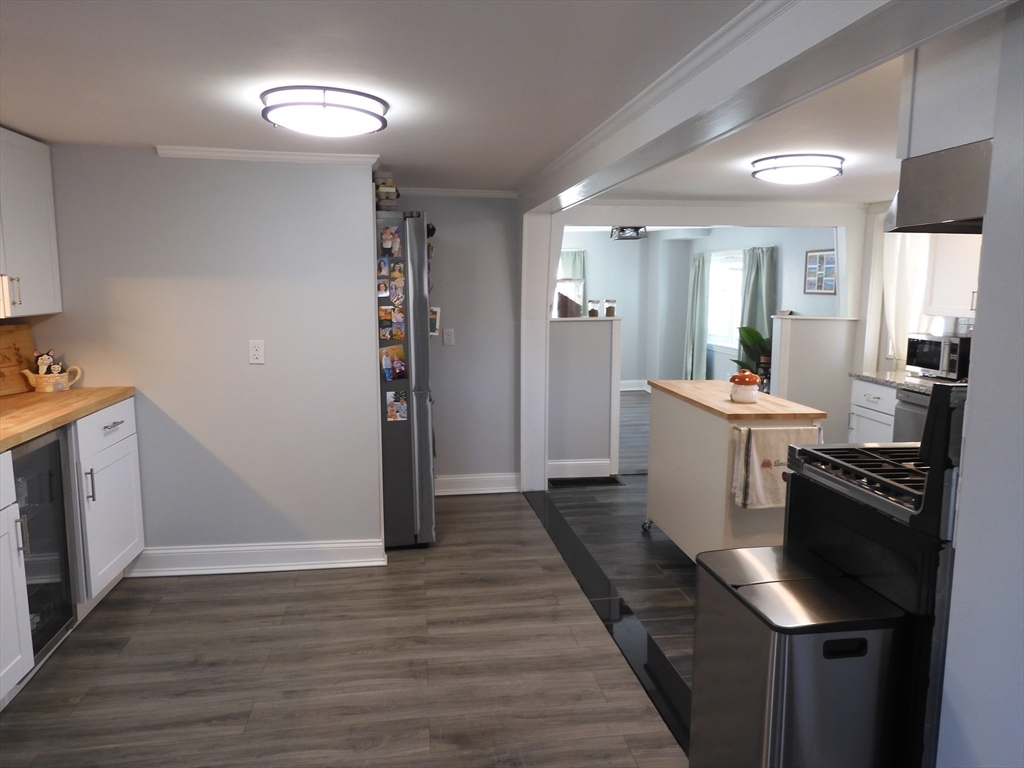 19 South Hunt Road Amesbury, MA 01913 - Photo 16 of 29