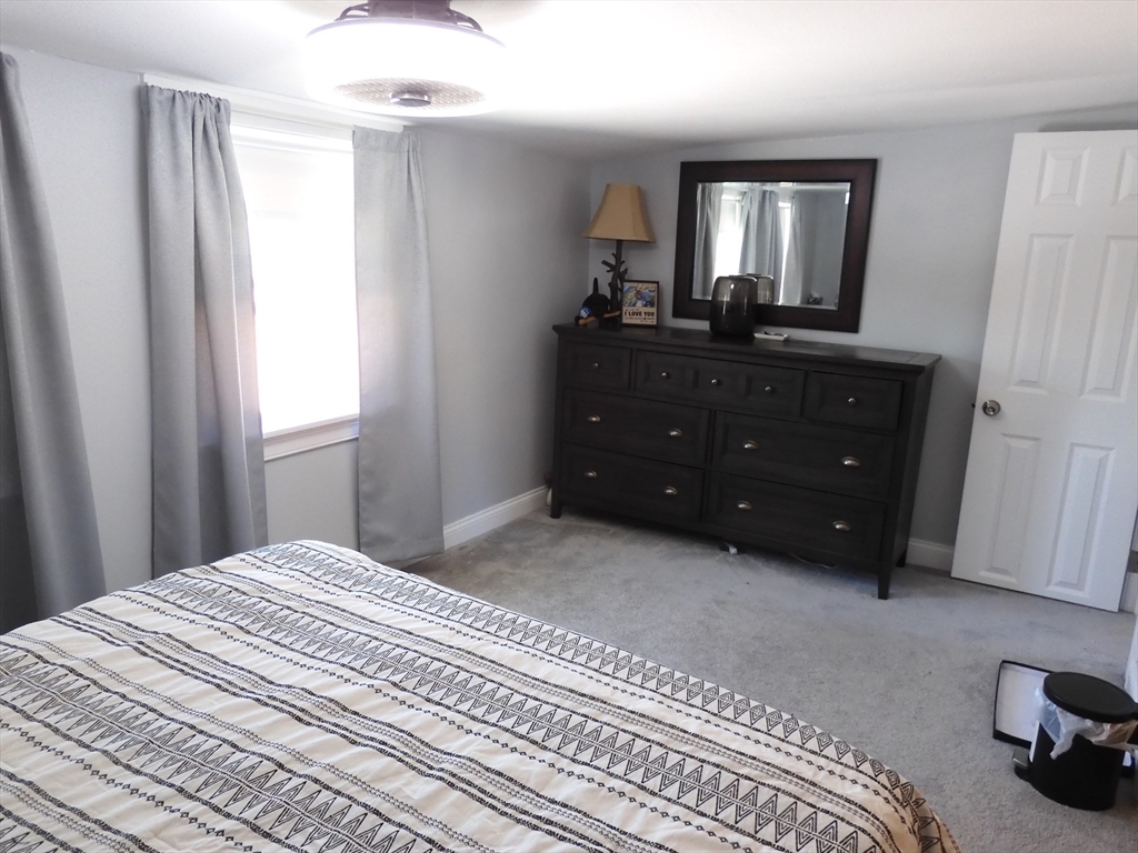 19 South Hunt Road Amesbury, MA 01913 - Photo 19 of 29