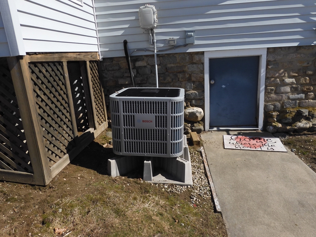 19 South Hunt Road Amesbury, MA 01913 - Photo 26 of 29