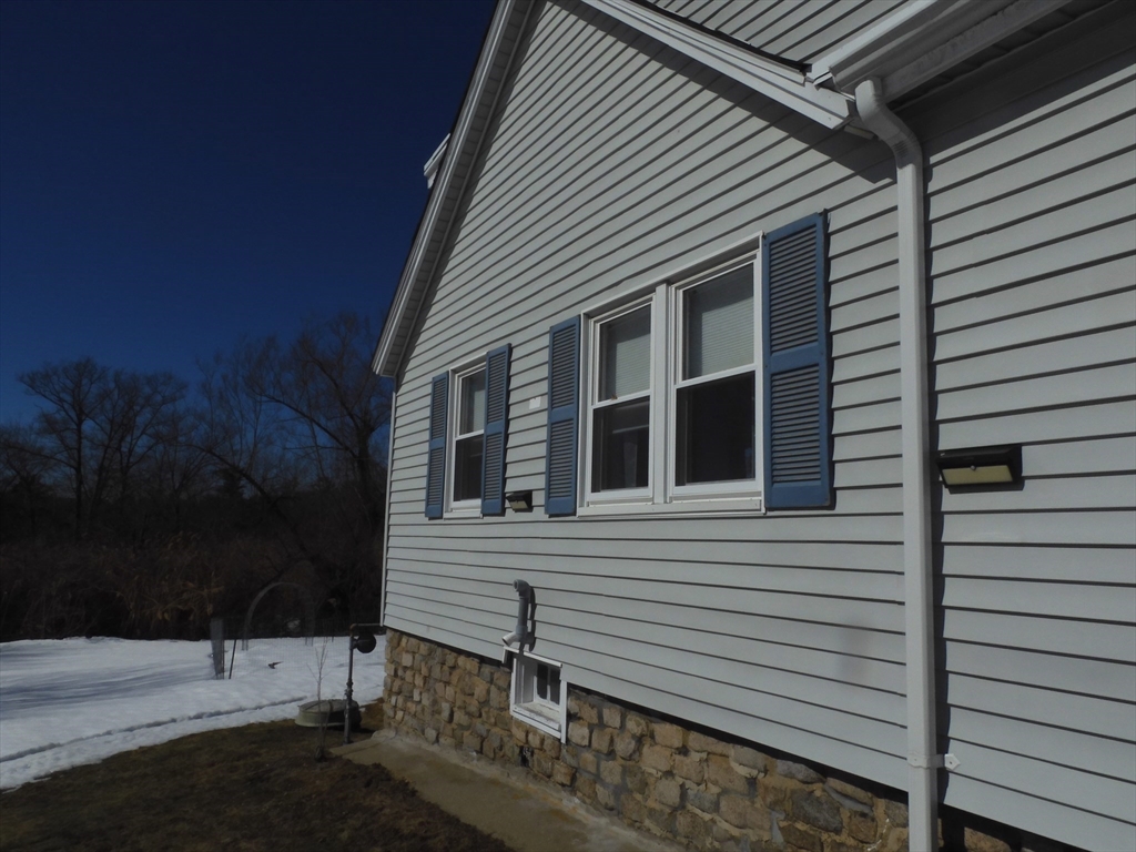 19 South Hunt Road Amesbury, MA 01913 - Photo 28 of 29