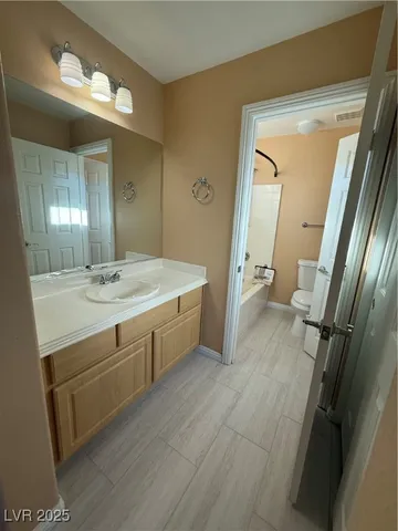 $2,300 | 9288 Pineneedle Ridge Street, Las Vegas, NV 89178