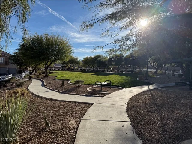 $2,300 | 9288 Pineneedle Ridge Street, Las Vegas, NV 89178