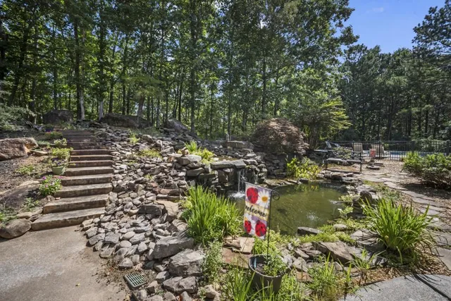 $1,124,900 | 10 Clydesdale Trail, White, GA 30184