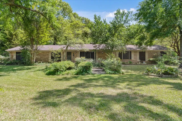 $404,900 | 1492 Sleepy Hollow Lane, Canton, TX 75103