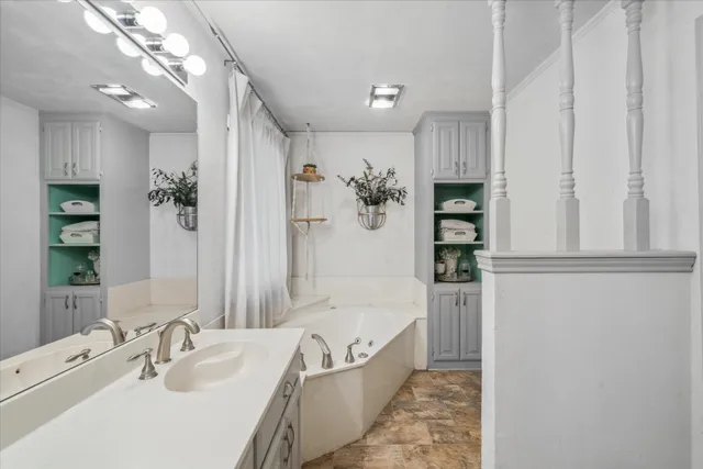 $404,900 | 1492 Sleepy Hollow Lane, Canton, TX 75103