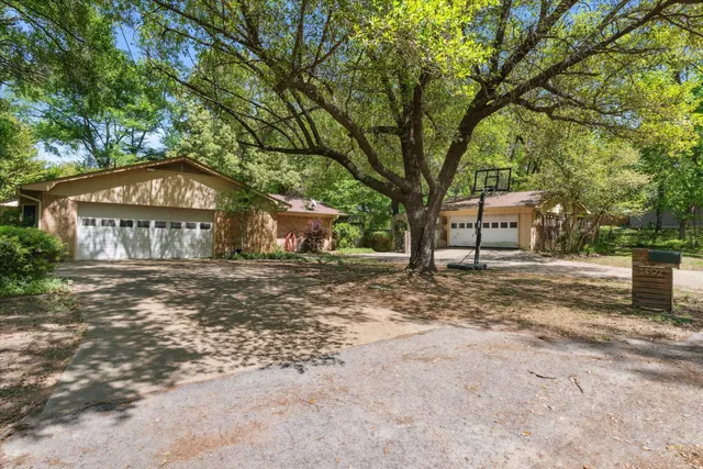 $404,900 | 1492 Sleepy Hollow Lane, Canton, TX 75103