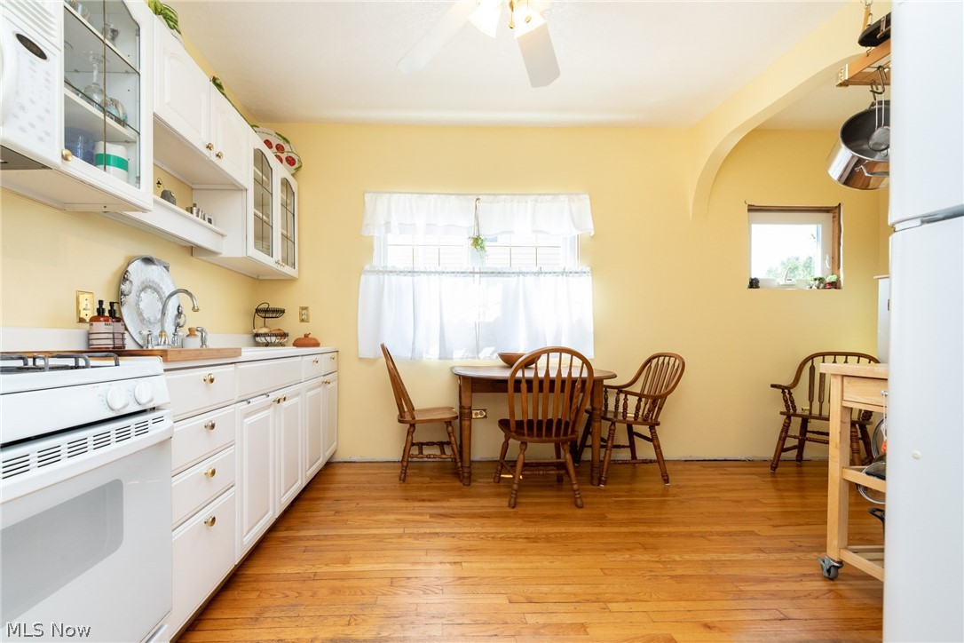 1411 Gordon Road Lyndhurst, OH 44124 - Photo 11 of 35