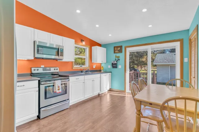 $290,000 | 2800 Mabie Street, Delavan, WI 53115