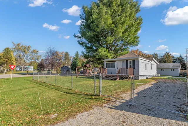 $290,000 | 2800 Mabie Street, Delavan, WI 53115