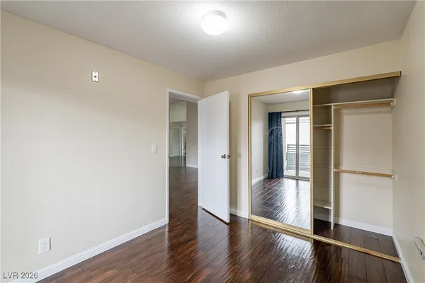 $1,300 | 450 Elm Drive, Unit 206, Las Vegas, NV 89169