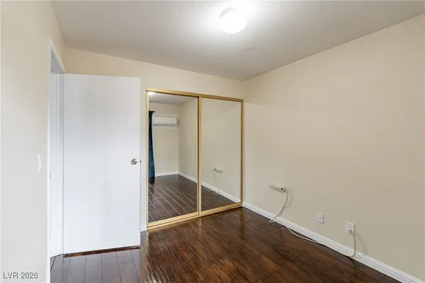 $1,300 | 450 Elm Drive, Unit 206, Las Vegas, NV 89169