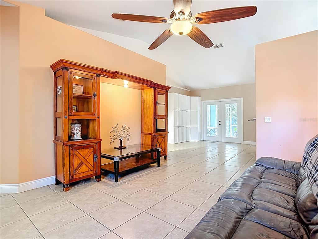 2730 68th Avenue Northeast Naples, FL 34120 - Photo 7 of 86